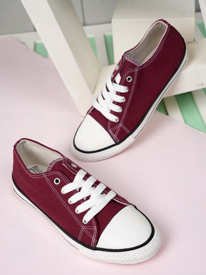 Roadster Men's Canvas Lace-up Casual Low Cut Sneakers Sneakers For Men(Maroon , 6)