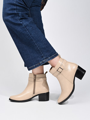 LOUIS STITCH Beige Elegant Neck Belt Buckle Mid-Top Chelsea Boots, Slip-On Boots for Women Boots For Women(Beige , 4)