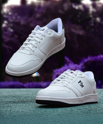 LIBERTY JAXEN-3E Sneakers For Men(White , 6)