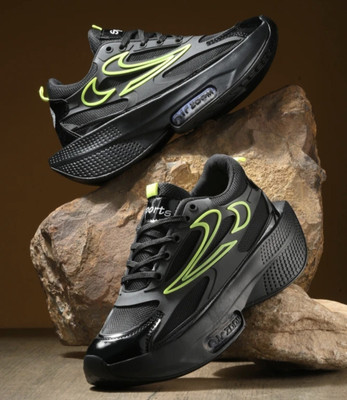 Xtoon Sneakers For Men(Black, Green , 6)