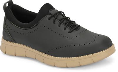 PROVOGUE Comfortable Outdoor Lightweight Casuals For Men(Black , 7)