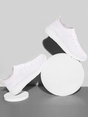 M7 By Metronaut Running Shoes For Men(White , 6)