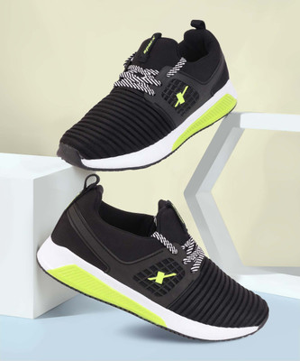 Sparx SM 610 Walking Shoes For Men(Black, Green , 7)