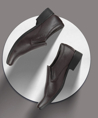 RED CHIEF RC3497 Slip On For Men(Brown , 8)