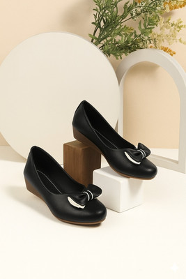 worldfit Comfortable Flat Ballet Slip-On Bellies for Daily & Party Wear Bellies For Women(Black , 5)