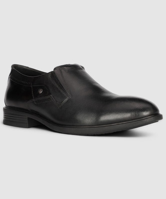 HUSH PUPPIES Slip On For Men(Black , 10)