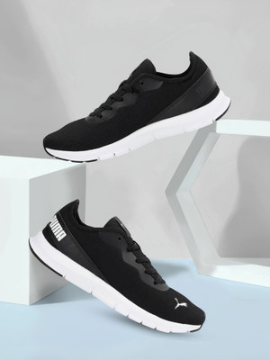PUMA Hustle V2 IDP Sneakers For Men(Black , 8)
