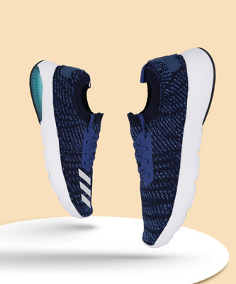 ADIDAS vigorcwalk M Walking Shoes For Men(Blue , 11)