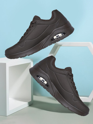 Skechers UNO - STAND ON AIR Casuals For Men(Black , 7)
