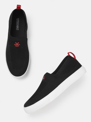 WROGN Slip On Sneakers For Men(Black , 9)
