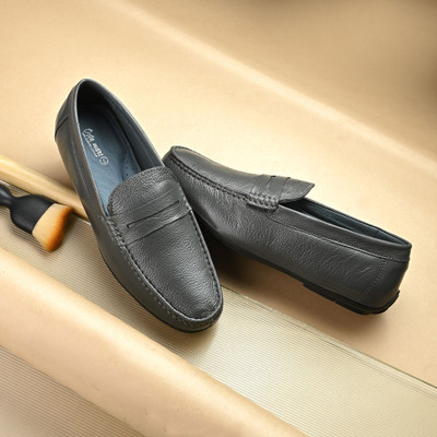 Octa Marc Loafers For Men(Grey , 8)
