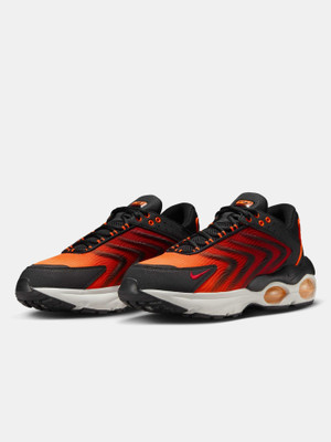 NIKE Air Max TW SE Sneakers For Men(Black , 6)
