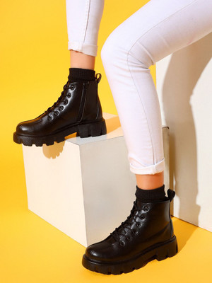 Roadster Boots For Women(Black , 7)