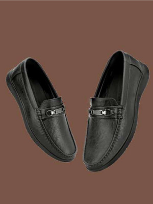Buxton Loafers Loafers For Men(Black , 8)