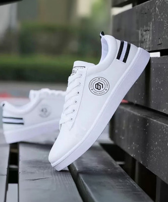 URBANBOX Sneakers For Men(White, Black , 6)