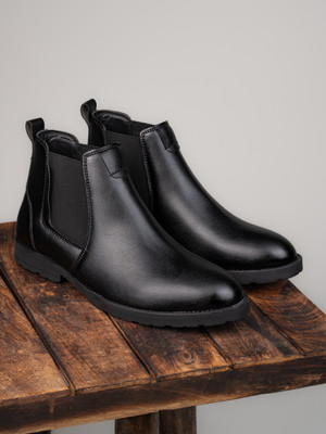 Roadster Roadster Men Black Chelsea Boots Boots For Men(Black , 7)