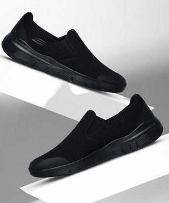 Skechers FLEX ADVANTAGE 3.0-MORWICK Walking Shoes For Men(Black , 9)