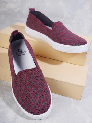 CARLTON LONDON Slip On Sneakers For Women(Maroon , 3)