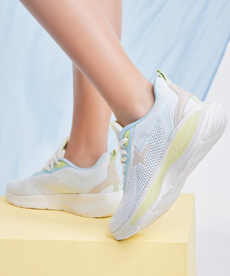 Xtep Sports Attitude Running Shoes For Women(Multicolor , 3.5)