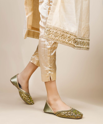 Froh Feet Women’s Embellished Ethnic Jutti Traditional Handmade Mojari Bead & Thread Work Bellies For Women(Olive , 7)