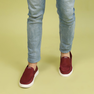 yoho Kite Men’s Stylish Versatile Breathable Slip-On Sneakers For Men(Maroon , 11)