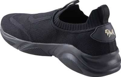 Neeman's Sole Max Slip Ons Slip On Sneakers For Men(Black)