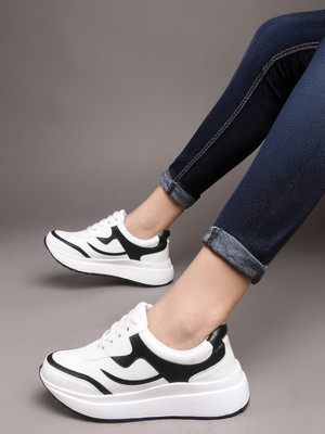 Roadster Roadster Women White Casual Sneaker Shoes Sneakers For Women(White, Black , 7)