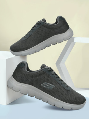 Skechers SUMMITS - FIELD DAY Sneakers For Men(Grey , 7)