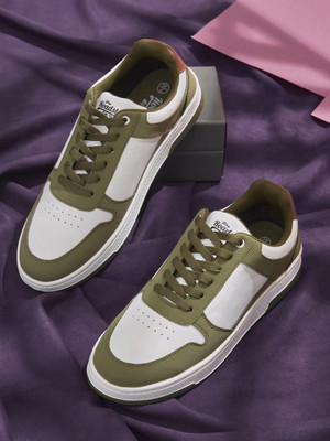 Roadster Everyday Edge Trendy Fashion Double Tone Sneakers For Men(Olive , 7)