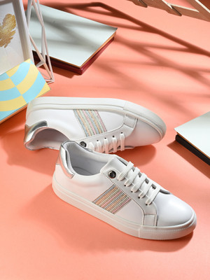 Roadster Stylish & Premium Quality Sneakers For Women(Silver , 3)