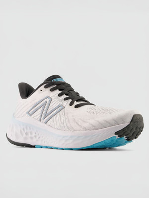 New Balance VONGO Running Shoes For Women(White , 6)