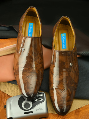Rocklin Men Slip On For Men(Brown , 7)