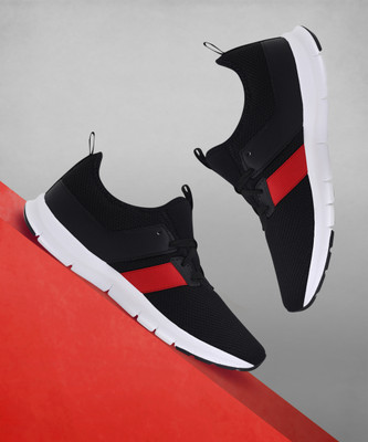 PUMA Flex Hype IDP Walking Shoes For Men(Black , 7)