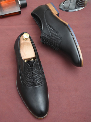 INVICTUS Derby For Men(Black , 6)