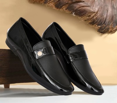 Brawo Loafers For Men(Black , 6)