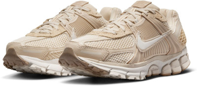 NIKE Zoom Vomero 5 Sneakers For Women(Brown , 6.5)