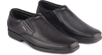 RED CHIEF RC3815 Slip On For Men(Black)