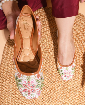 jm looks Stylish Traditional Punjabi Jutti for Women Jutis For Women(White , 7)