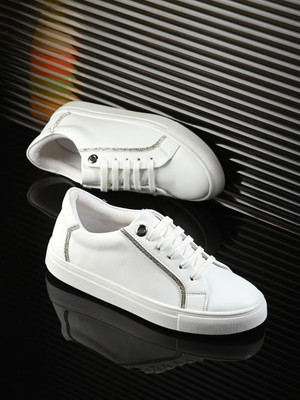 Roadster Stylish & Premium Quality Sneakers For Women(Silver , 8)