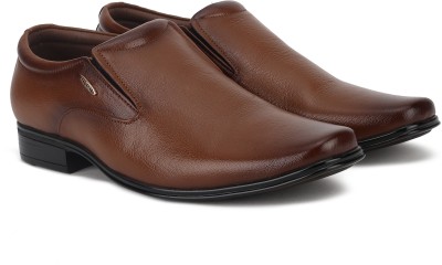 RED CHIEF Slip On For Men(Tan)