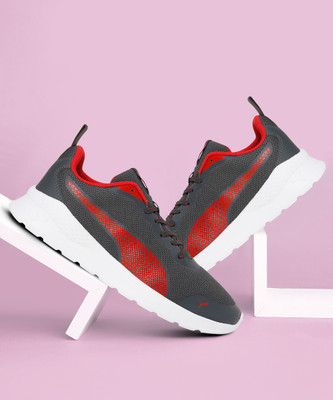PUMA Lyon Walking Shoes For Men(Grey)