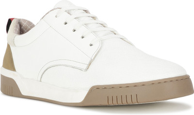 Bata RODDY E 24 Sneakers For Men(White , 7)