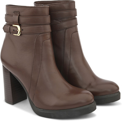Roadster Boots For Women(Brown , 6)