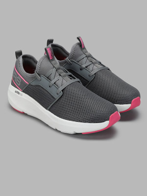 Skechers GO RUN ELEVATE Sneakers For Women(Grey , 7)