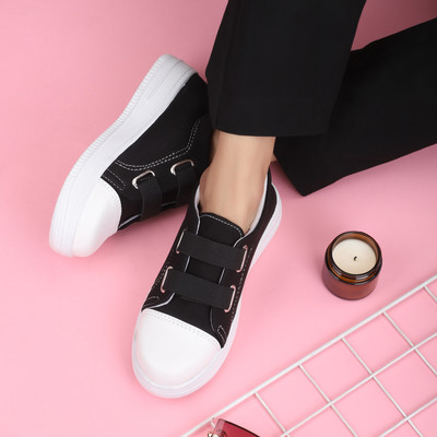 SKOLL Perfect Stylish Girls Casual Shoes Sneakers For Women(Black , 7)