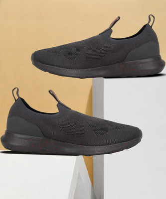 PUMA Dynamite Slip-on Sneakers For Men(Grey , 7)