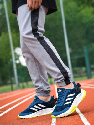 ADIDAS Run Steady M Running Shoes For Men(Blue , 10)