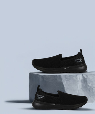 REEBOK Inbound slip on M Slip On Sneakers For Men(Black , 7)