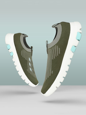 ADIDAS Powerlish Walking Shoes For Men(Green , 8)