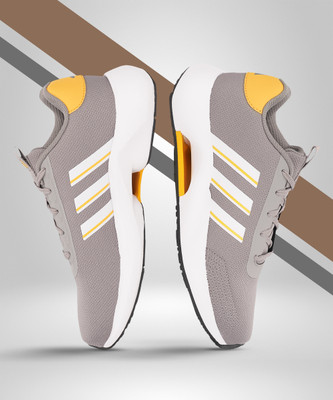 ADIDAS QUID-PRO Running Shoes For Men(Grey , 10)
